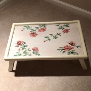 Brand new foldable 19”x12” bed Tray.